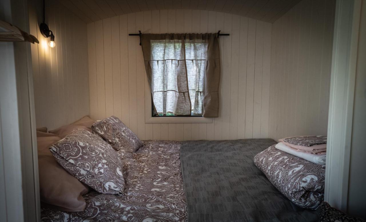 Mily Mlyn Apartment Lubrza  ภายนอก รูปภาพ
