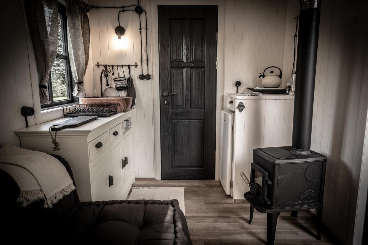 Mily Mlyn Apartment Lubrza  ภายนอก รูปภาพ